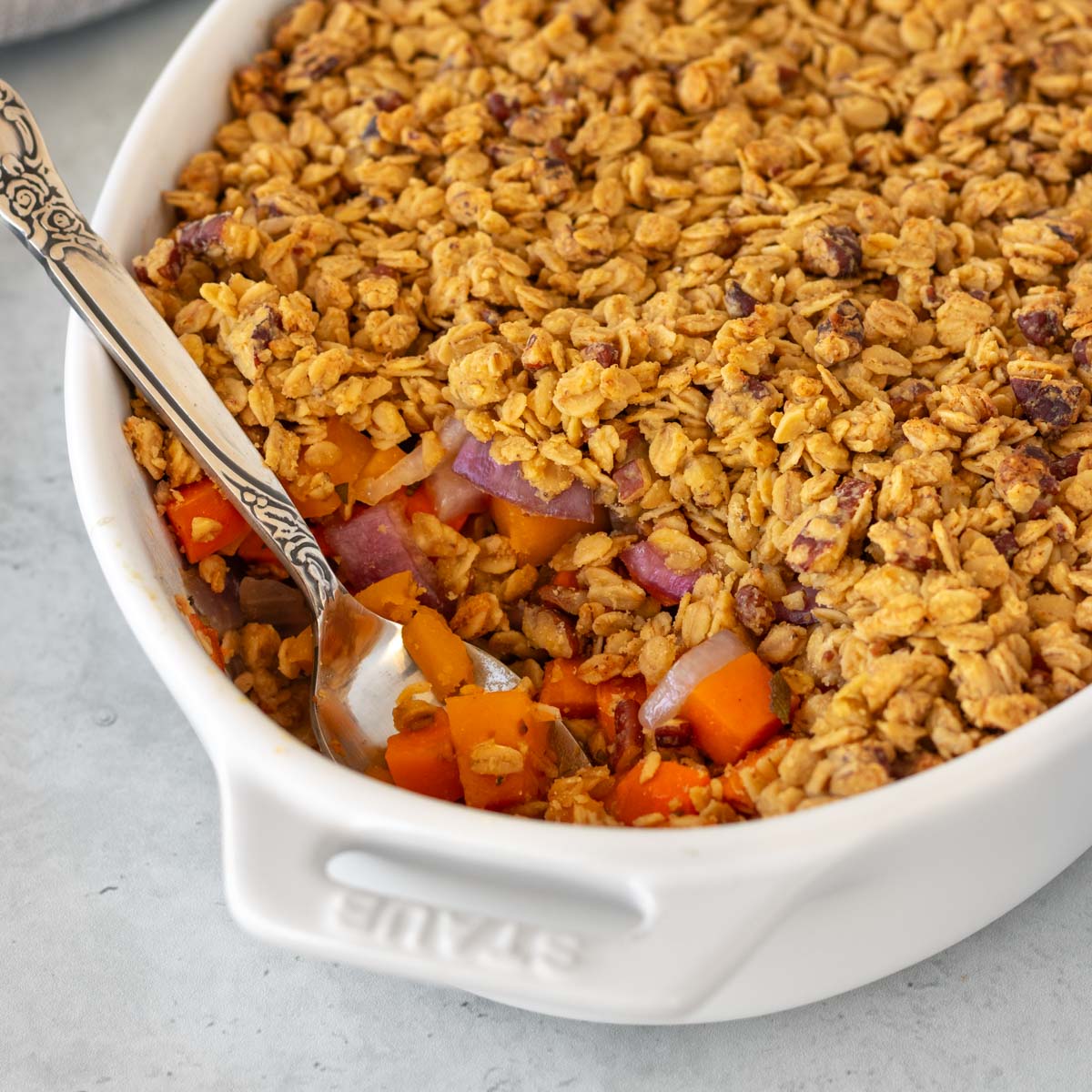 Crumble Salgado de Cenoura, Batata-Doce e Abóbora