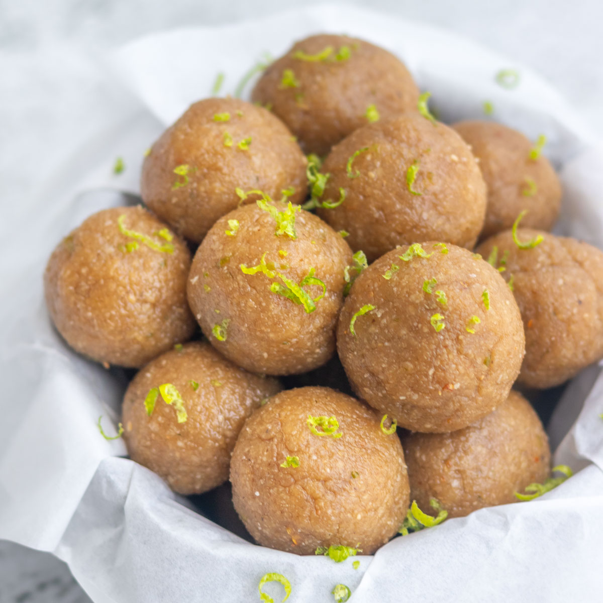 Docinhos de Amendoim com Gengibre e Limão