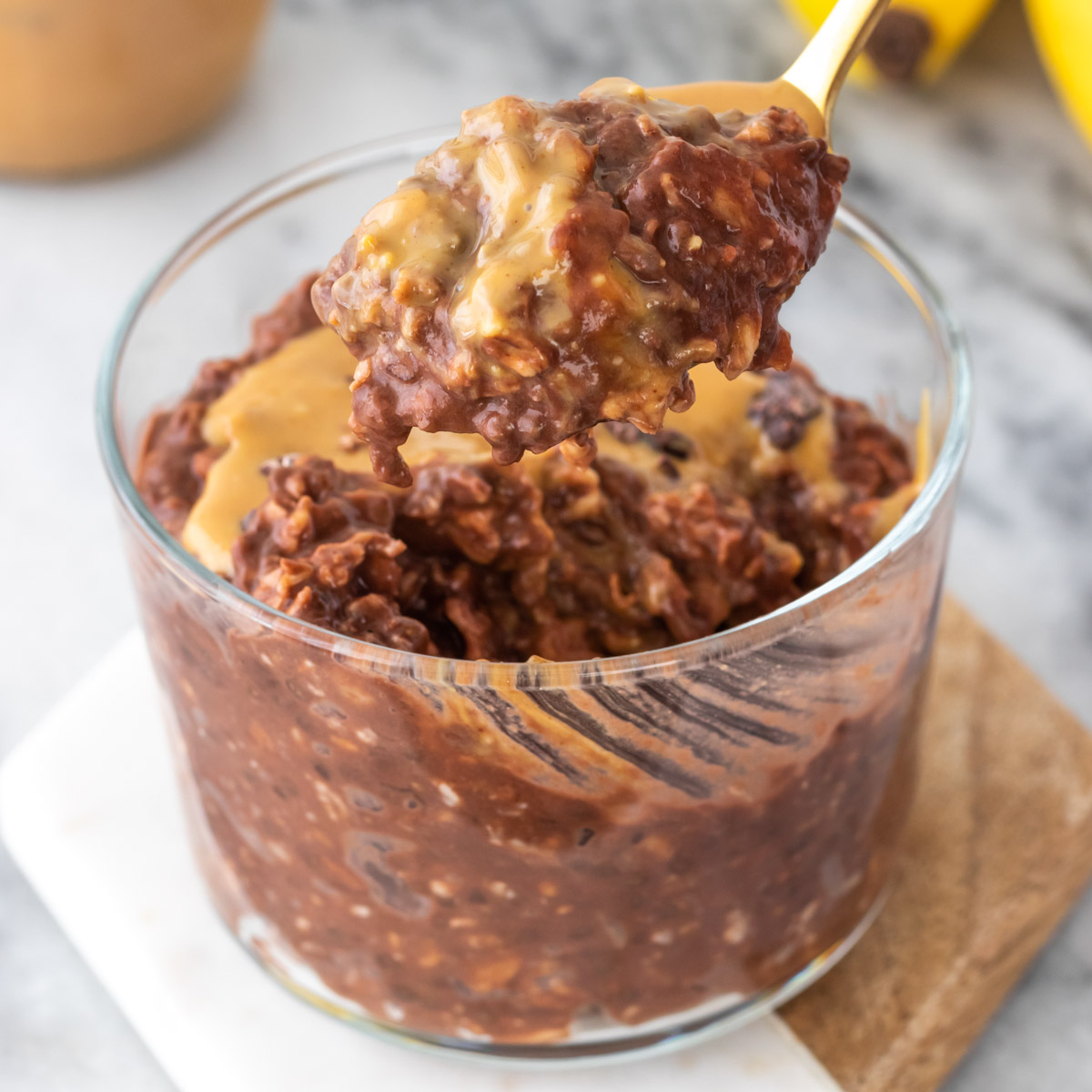Overnight Oats de Banana Chocolatudo