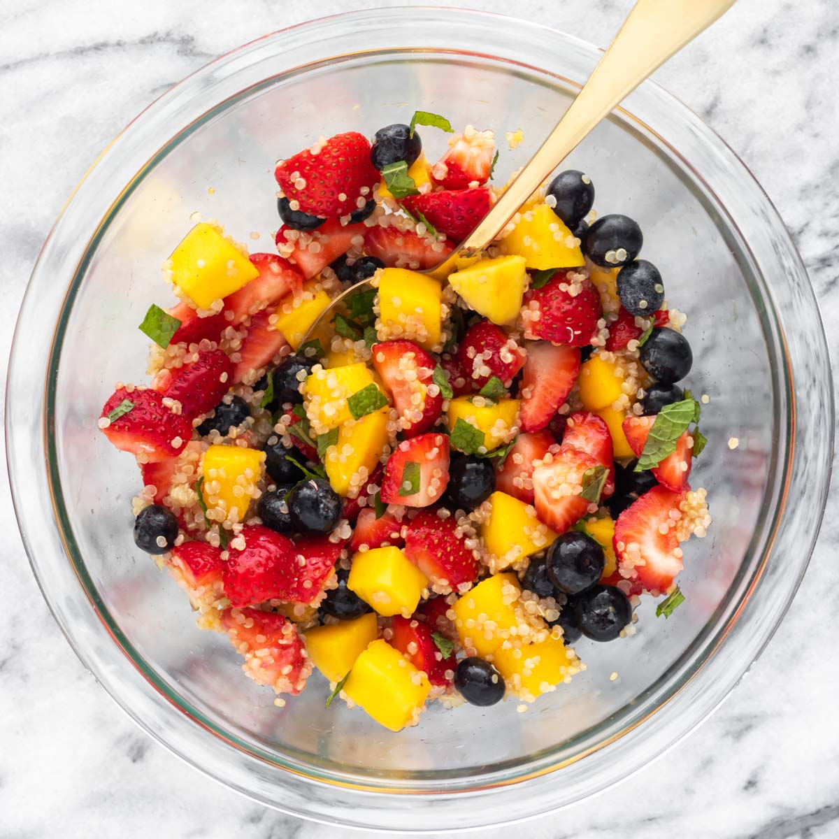 Salada de Frutas com Quinoa