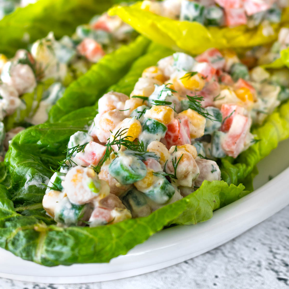 Salada de Grão-de-Bico Cremosa com Vegetais