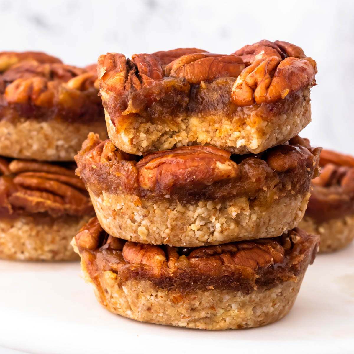 Tortinhas de Tâmaras com Nozes-Pecã